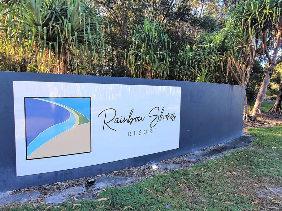 Your Place. Enjoy The Beach Retreat Rainbow Beach Exterior foto